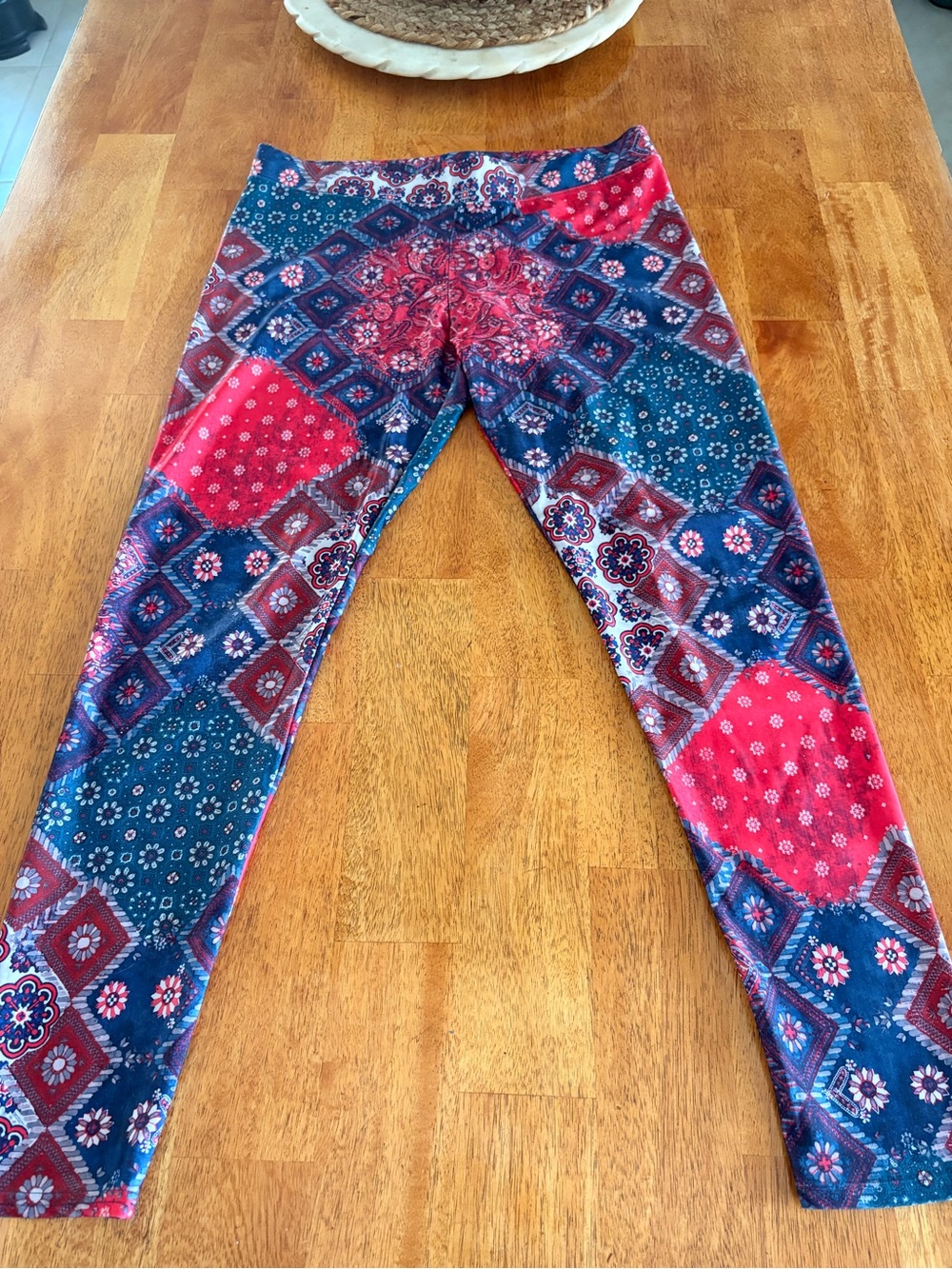 Womens Blue & Red Printed Leggings